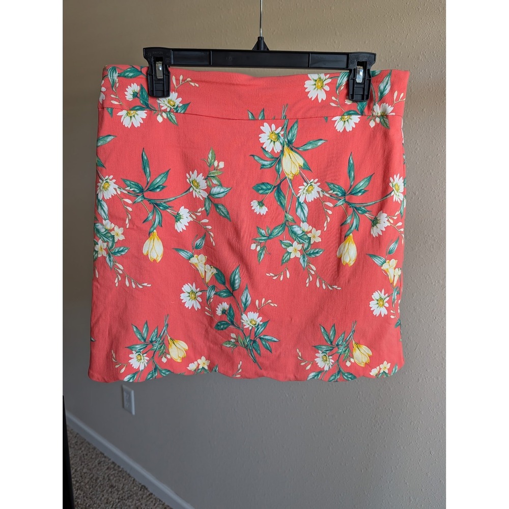 Counterparts Coral Floral Scalloped Hem Skort Womens Medium Daisy Print Pink